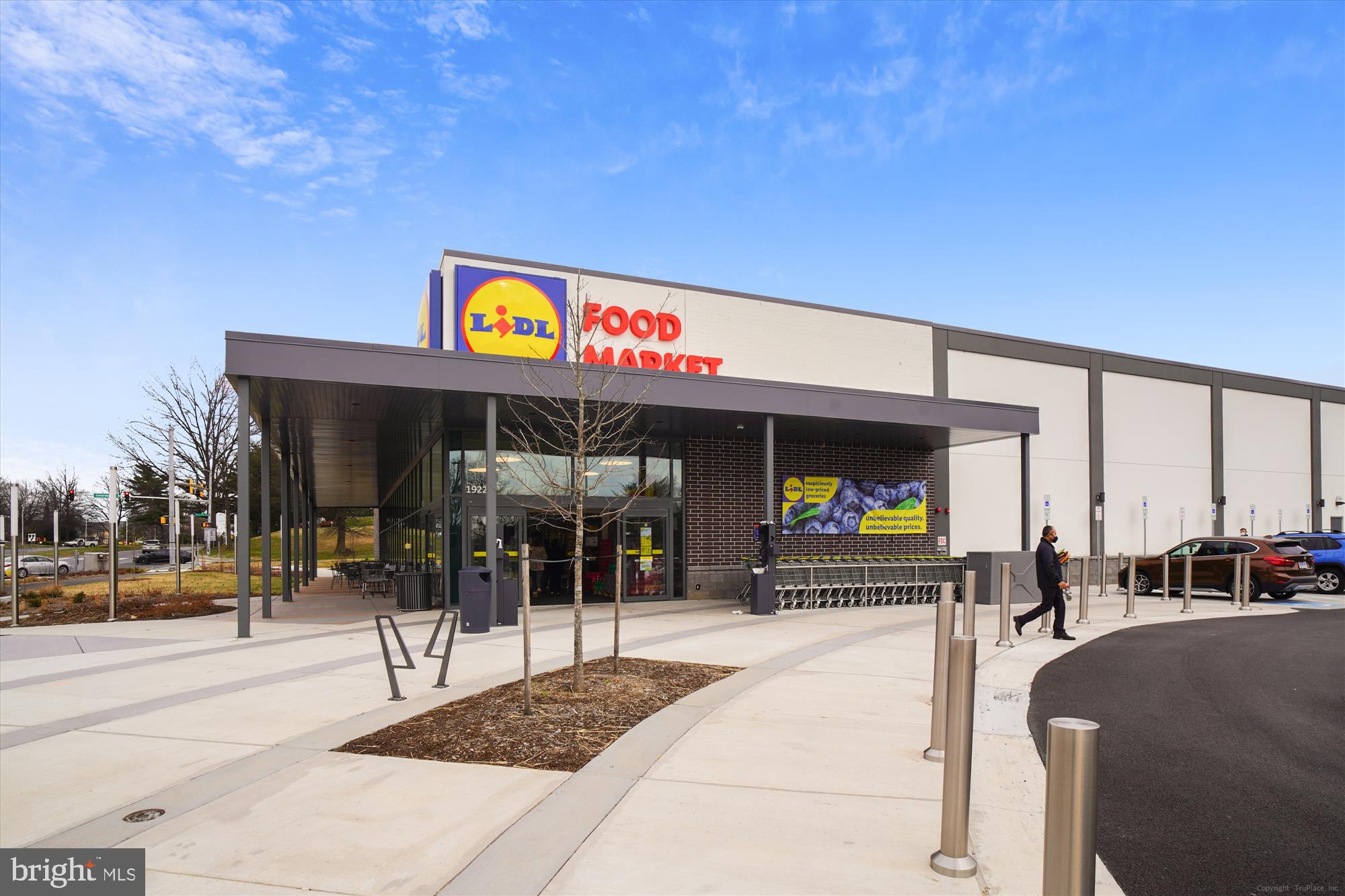 10012 FOREST VIEW PLACE