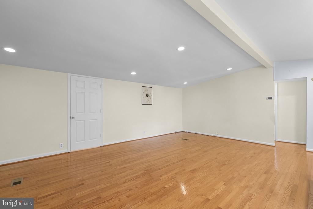 11601 HOURGLASS WAY