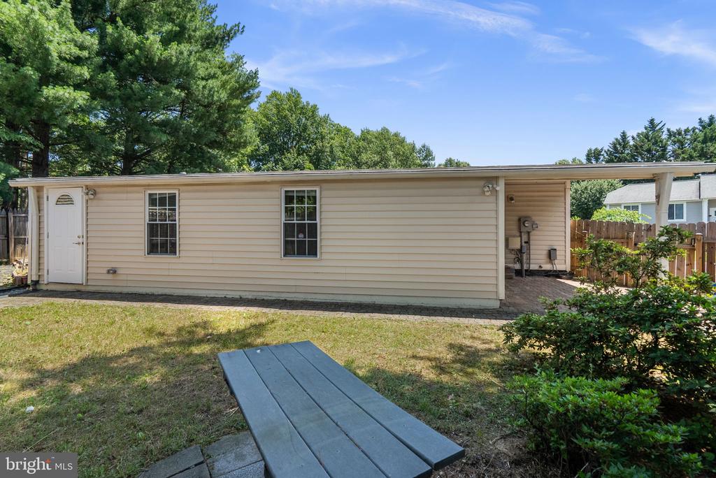 11601 HOURGLASS WAY