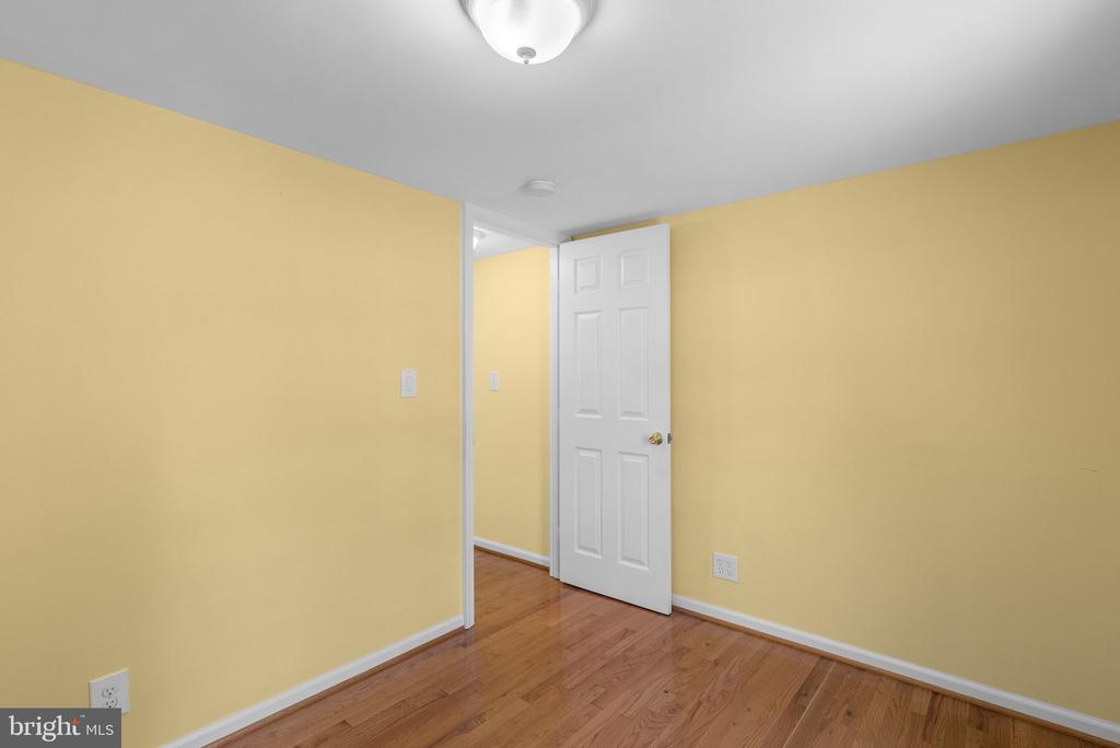 11601 HOURGLASS WAY