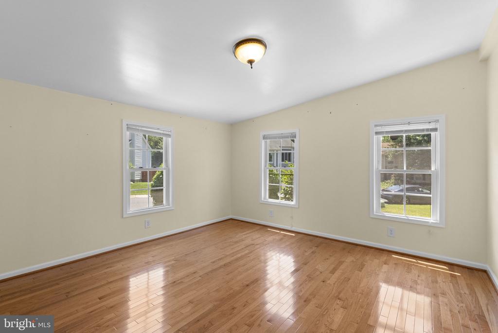 11601 HOURGLASS WAY
