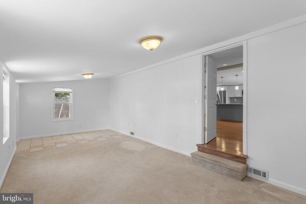 11601 HOURGLASS WAY