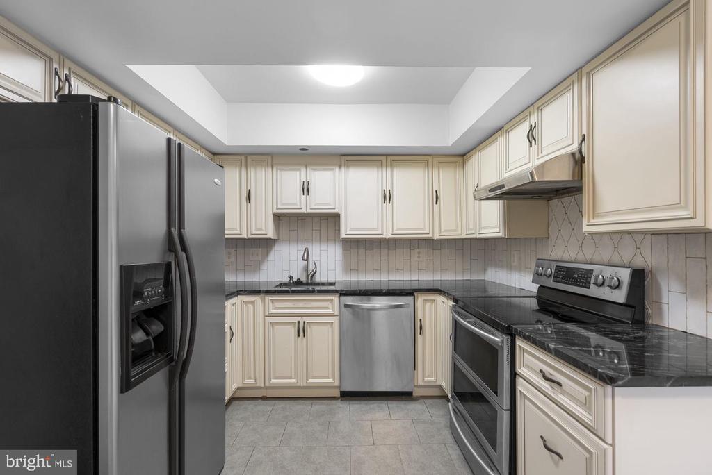 12539 CORAL GROVE PLACE
