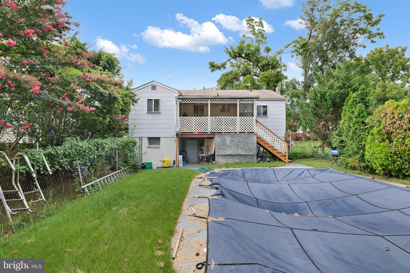 5705 Ruatan STREET