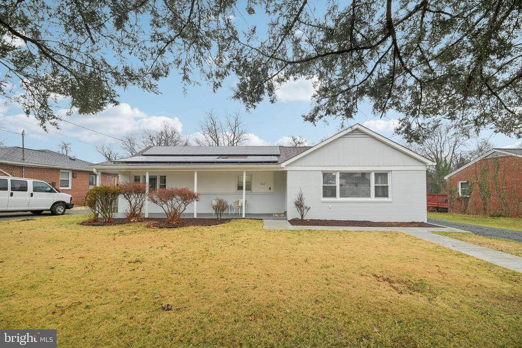 303 FOUNDRY LANE