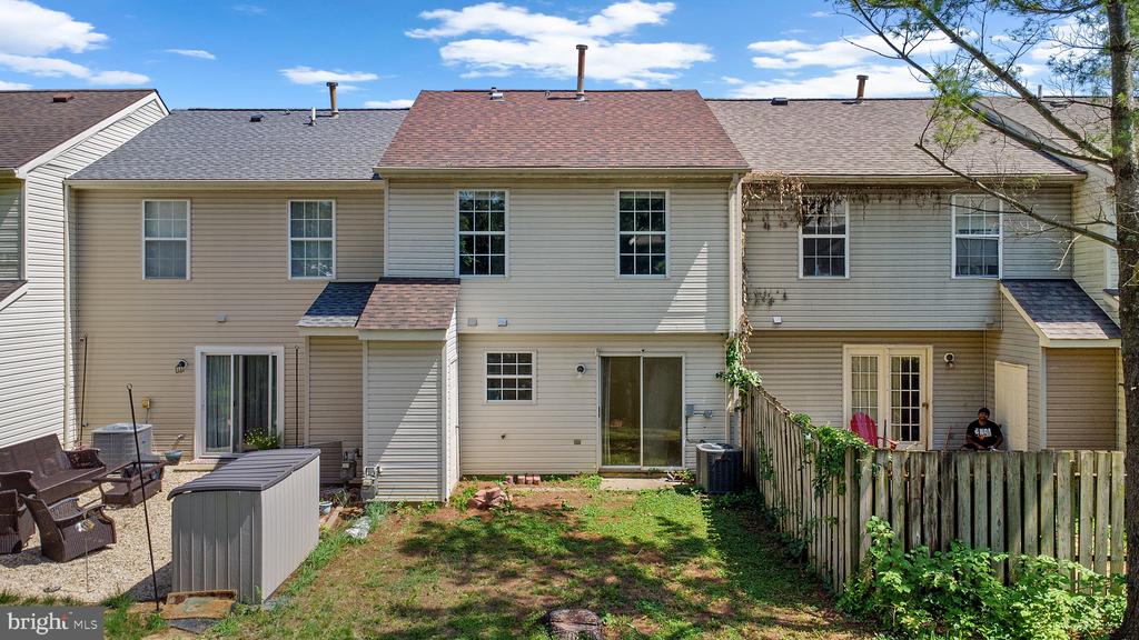 20122 Daniels Cir