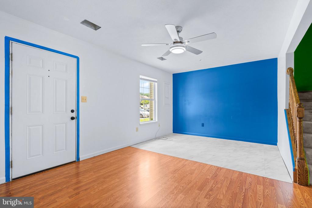 20122 Daniels Cir