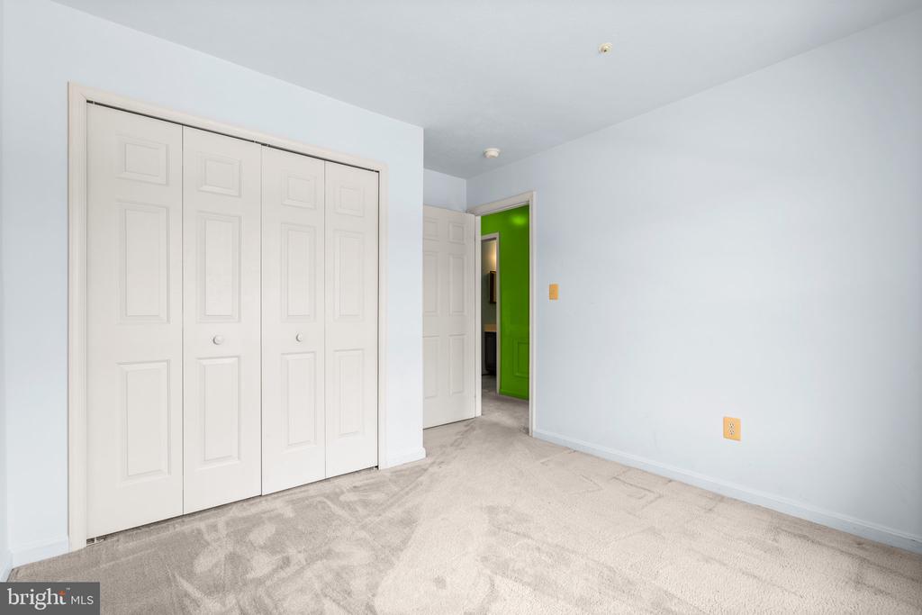 20122 Daniels Cir