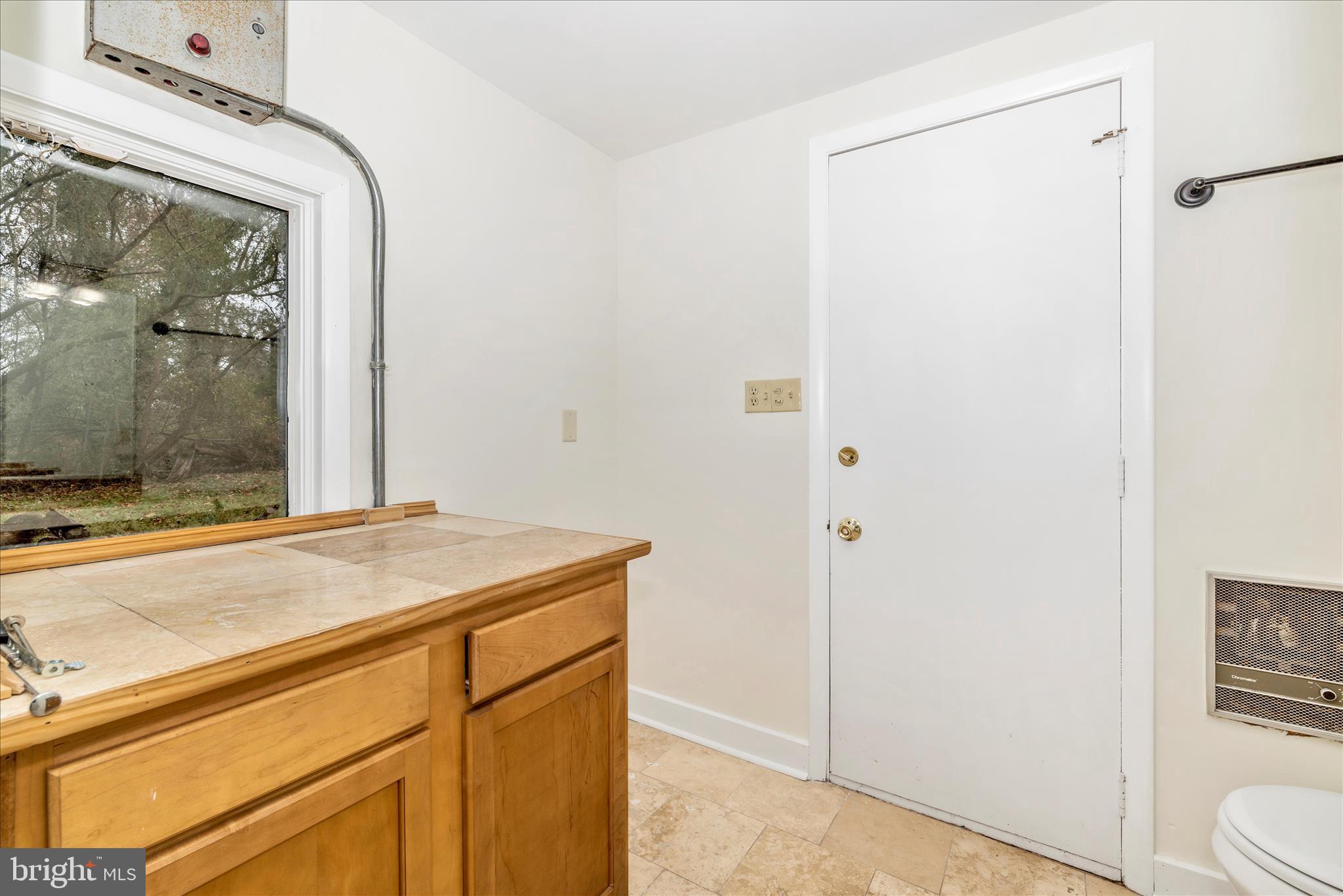 12819 FOUNTAIN HEAD ROAD