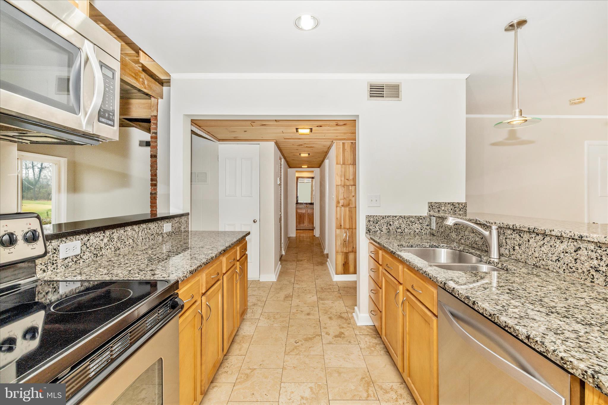 12819 FOUNTAIN HEAD ROAD