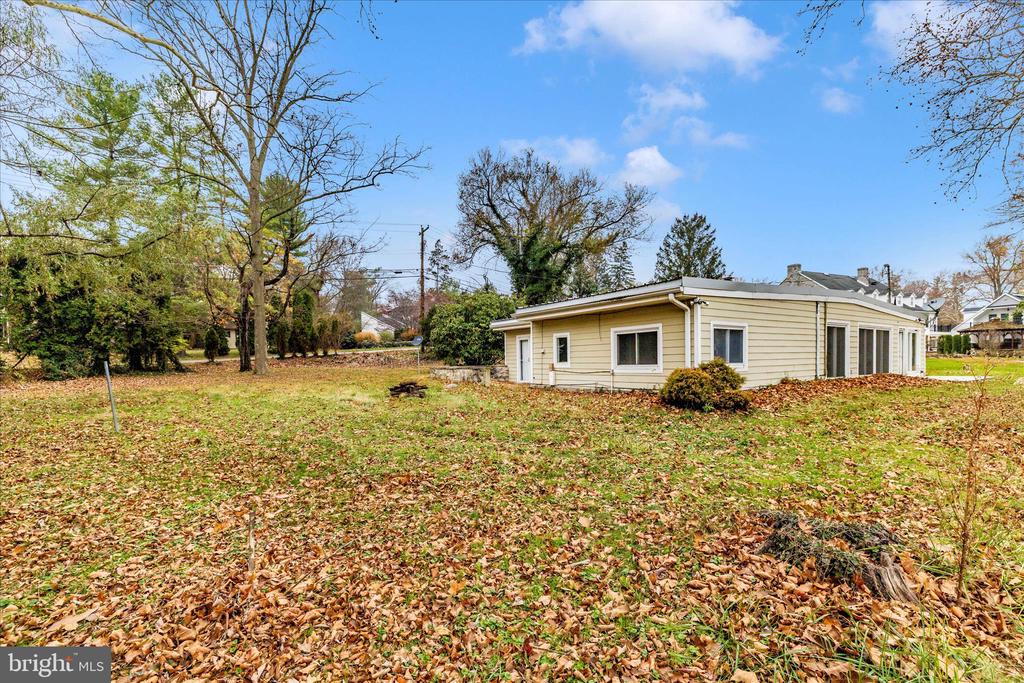 12819 FOUNTAIN HEAD ROAD