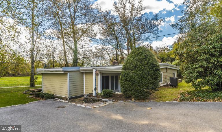 12819 FOUNTAIN HEAD ROAD