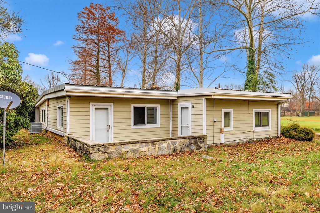 12819 FOUNTAIN HEAD ROAD