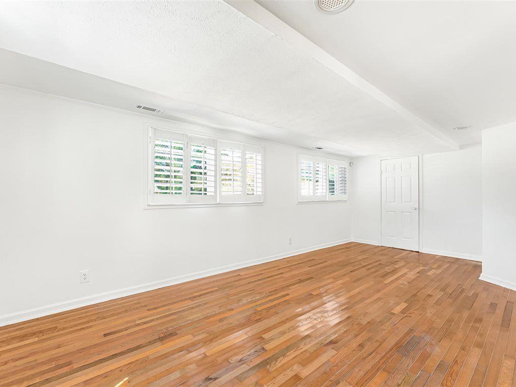 10134 Carlton Trail NW