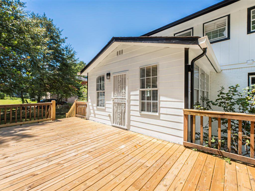 10134 Carlton Trail NW