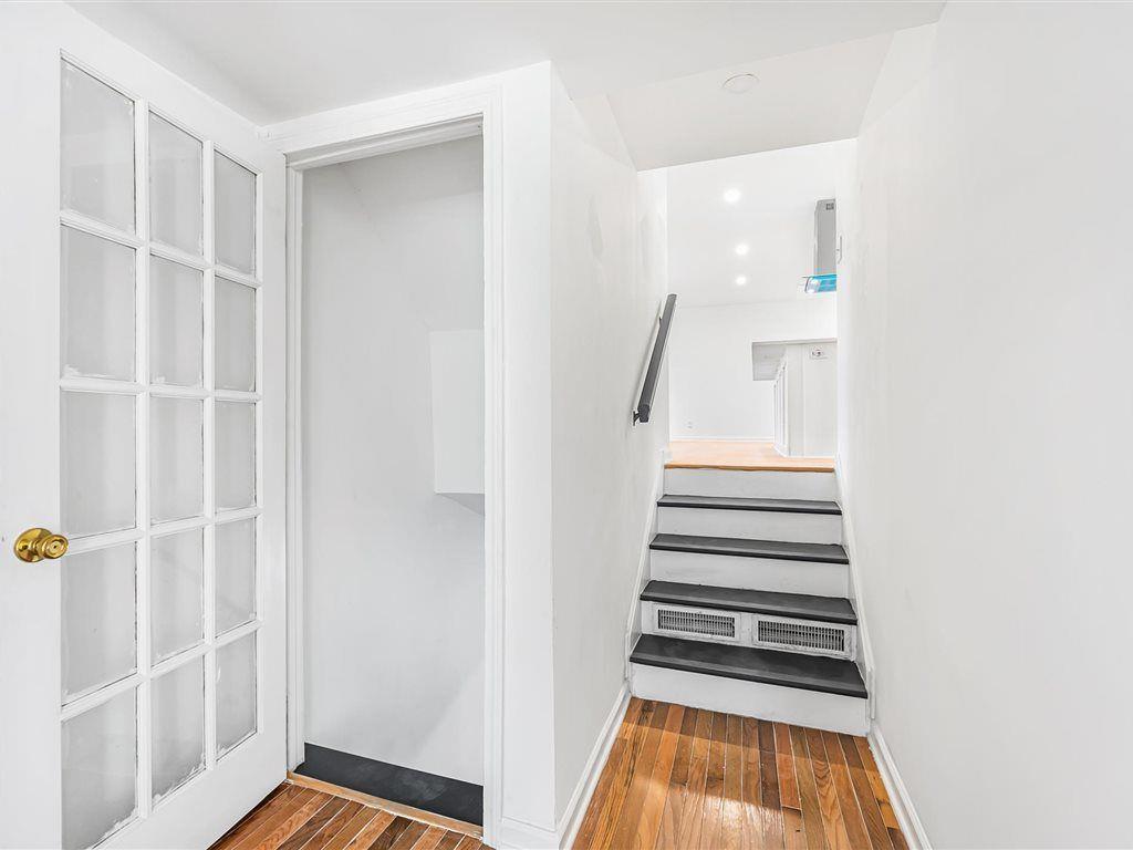 10134 Carlton Trail NW