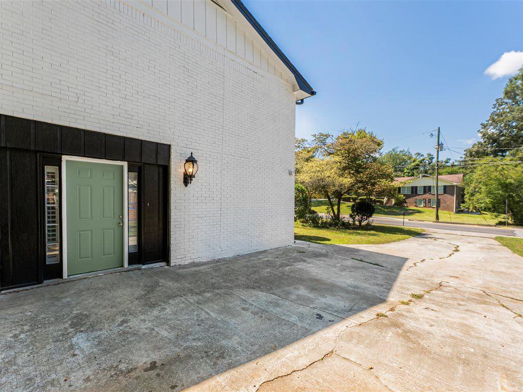 10134 Carlton Trail NW