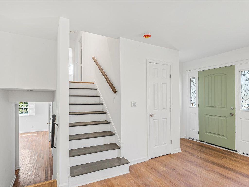 10134 Carlton Trail NW