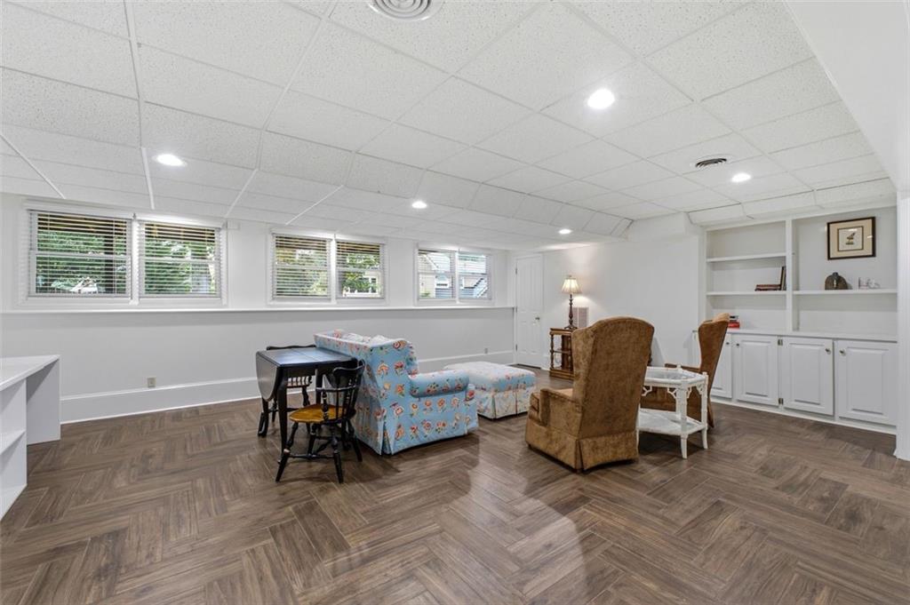 100 Ridgetree Lane