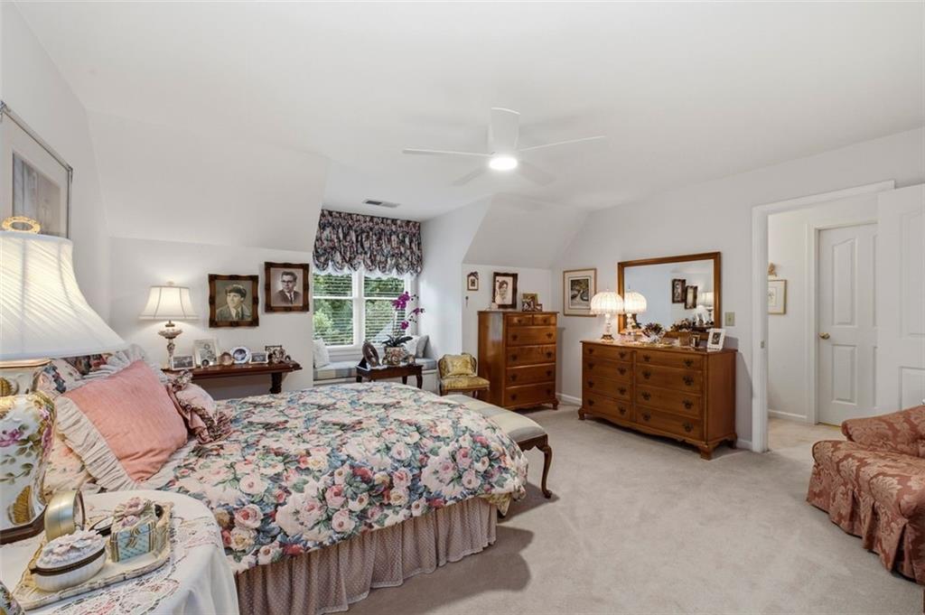 100 Ridgetree Lane