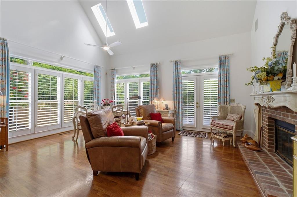 100 Ridgetree Lane
