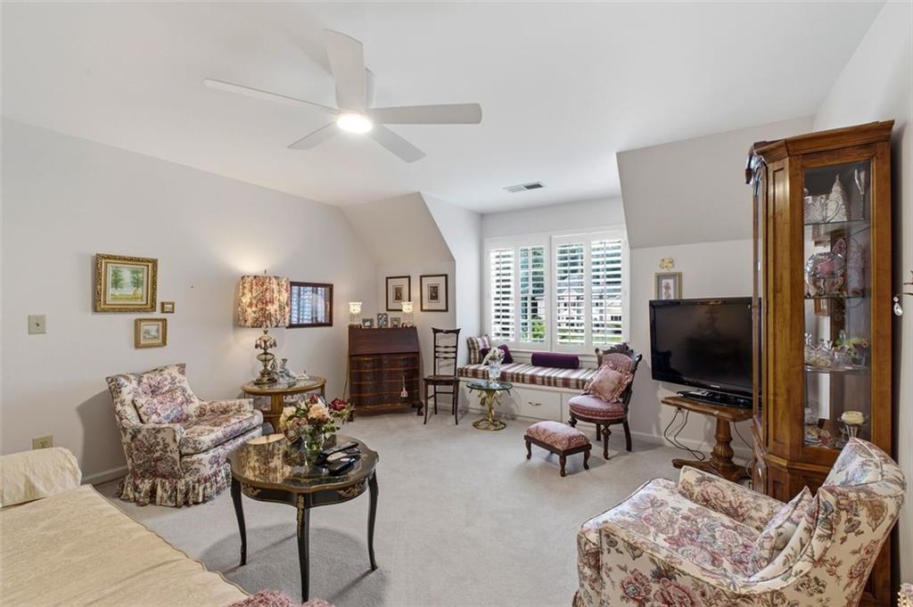 100 Ridgetree Lane