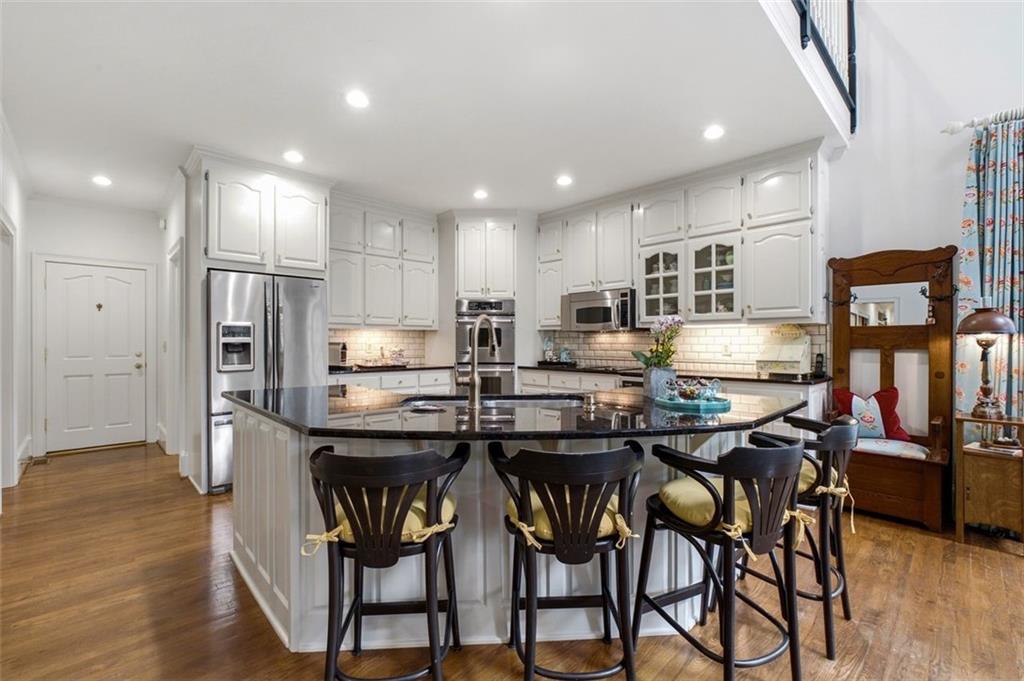 100 Ridgetree Lane