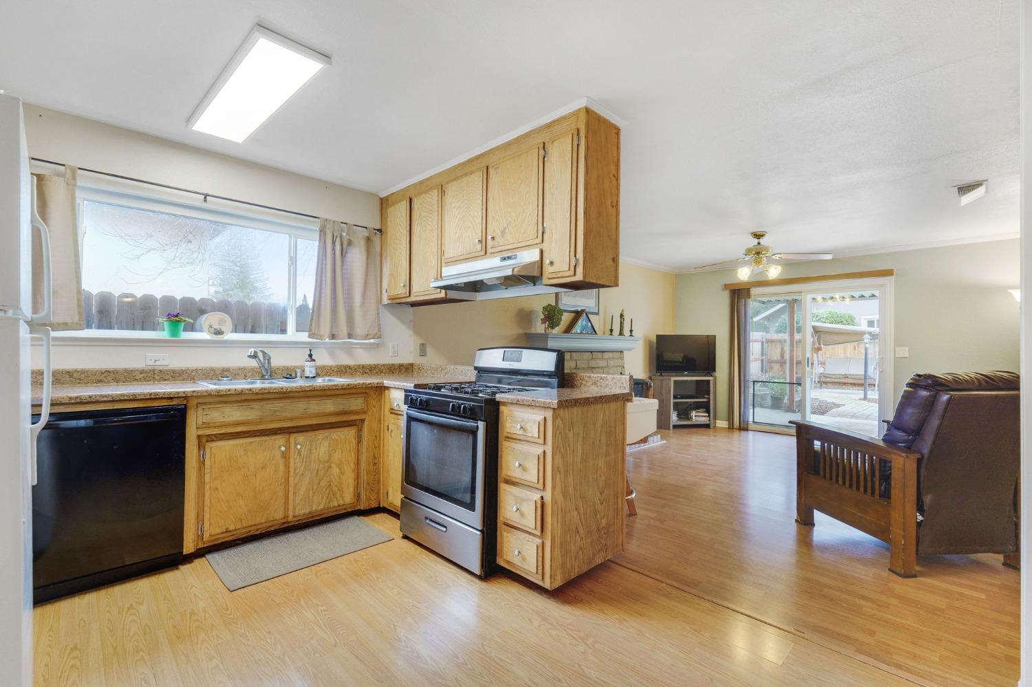 8044 Linden Lime Court