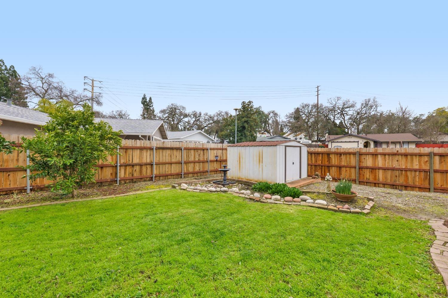 8044 Linden Lime Court