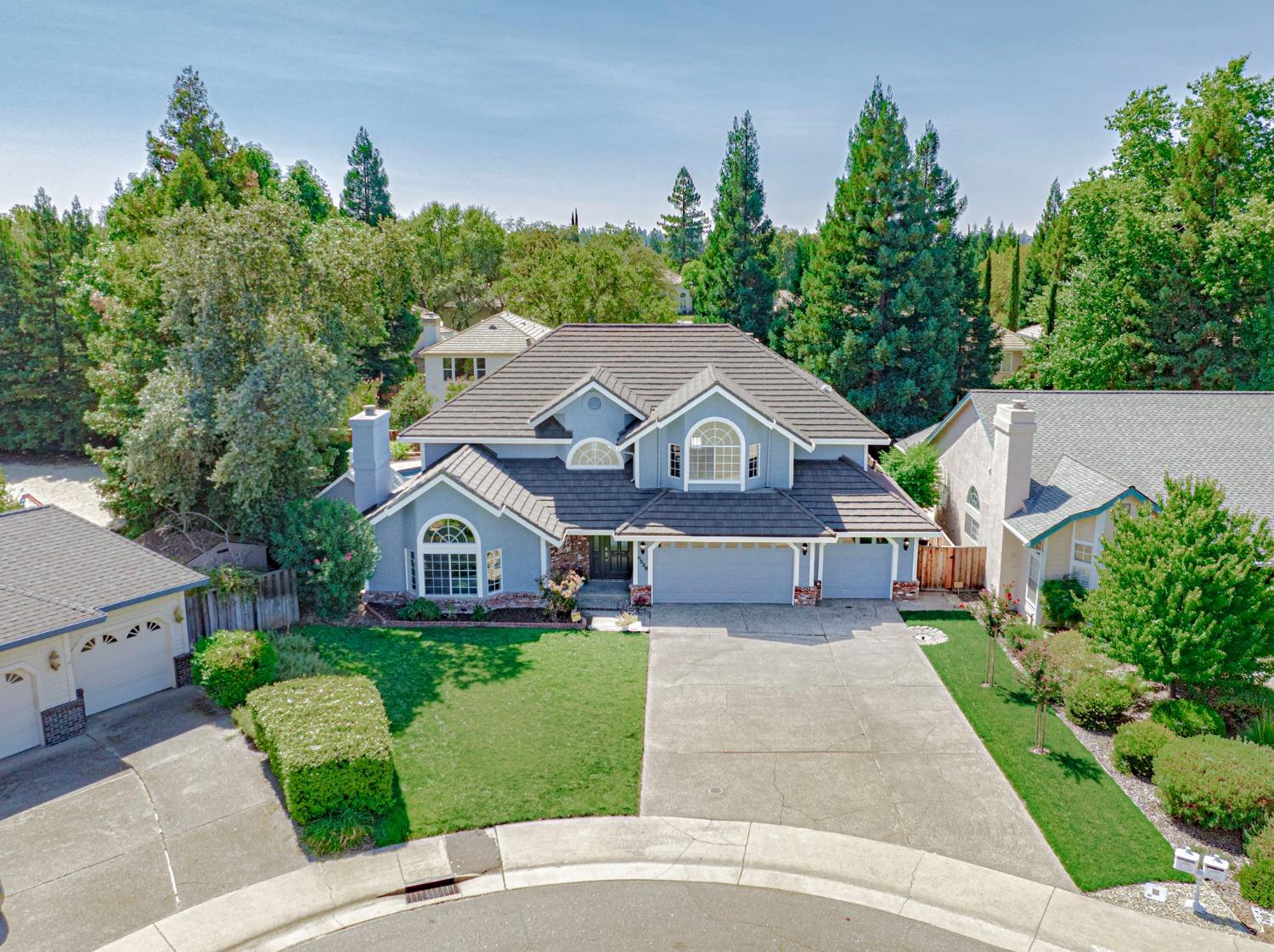 8526 N Kenneth Ridge Court