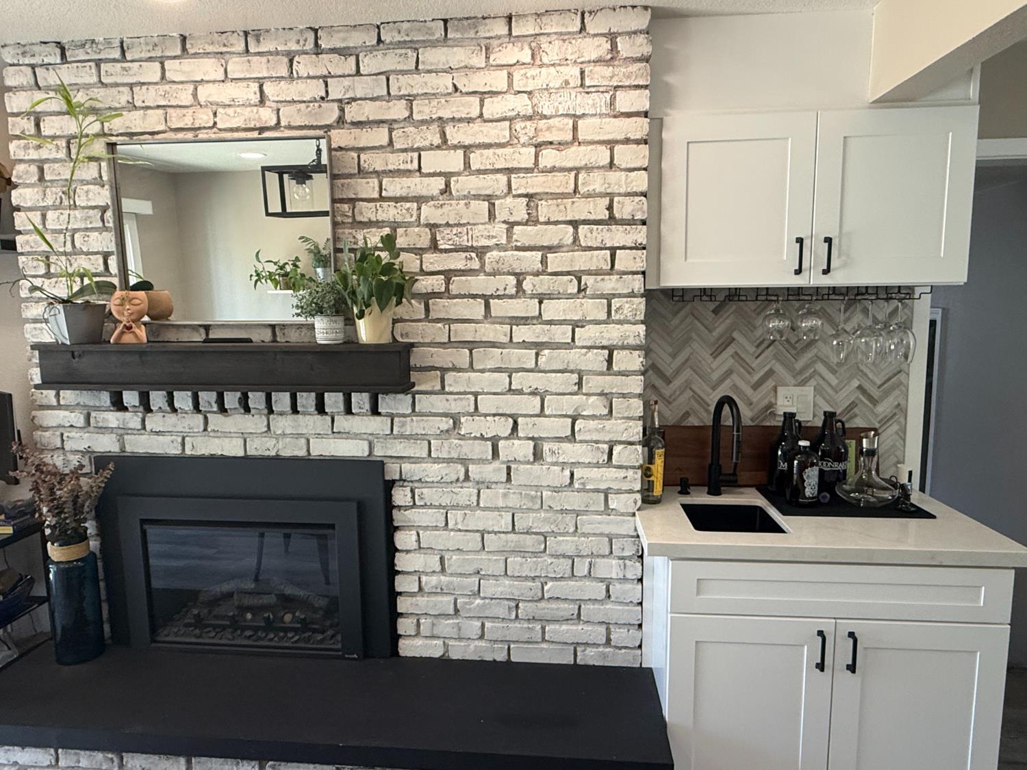 2315 Cottage Drive