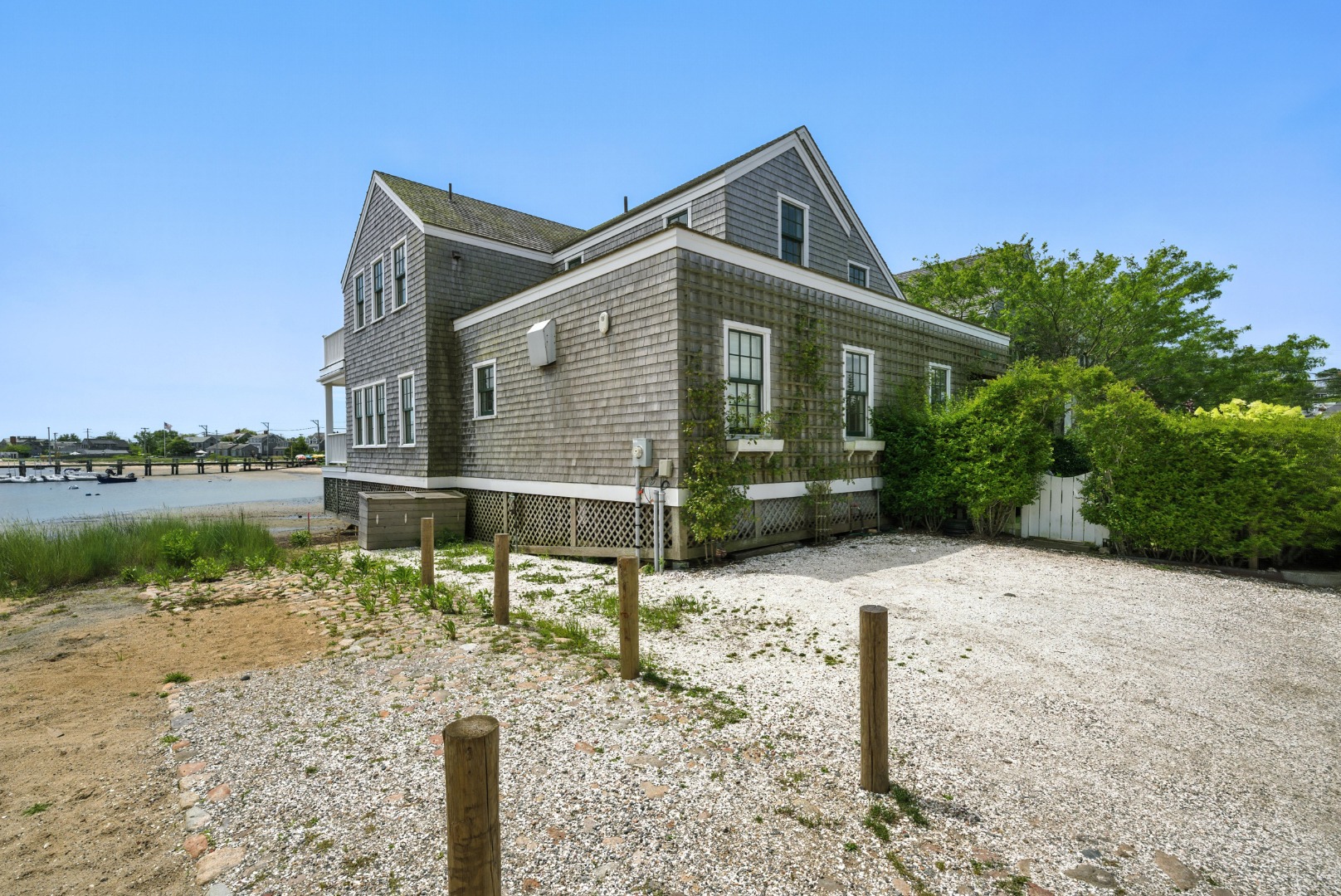 13 Commercial Wharf