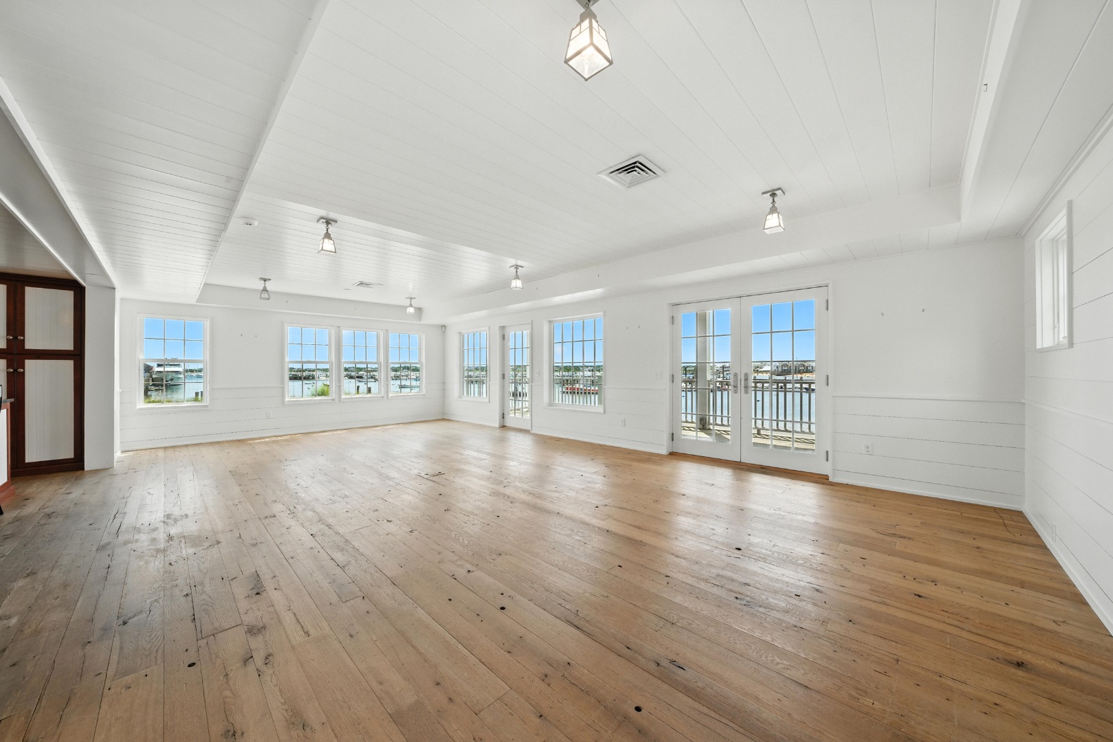 13 Commercial Wharf