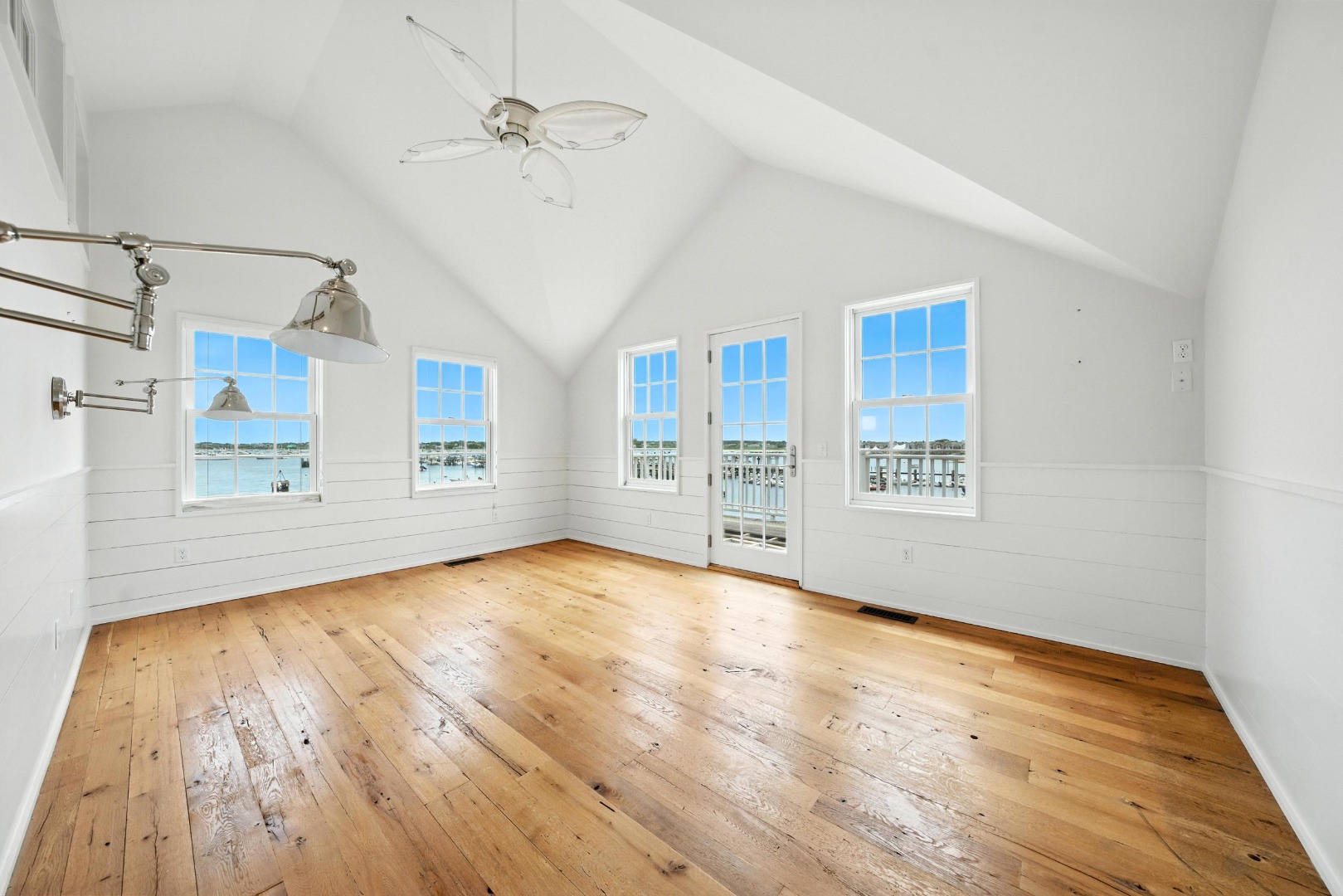 13 Commercial Wharf
