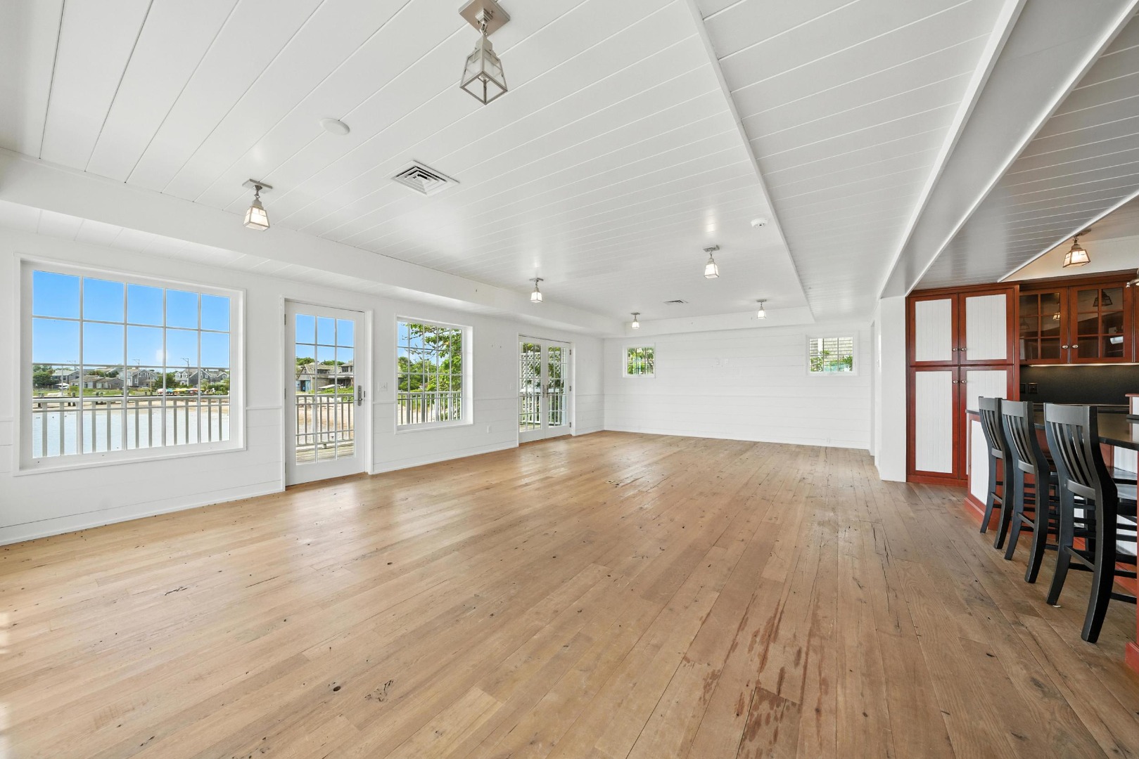 13 Commercial Wharf