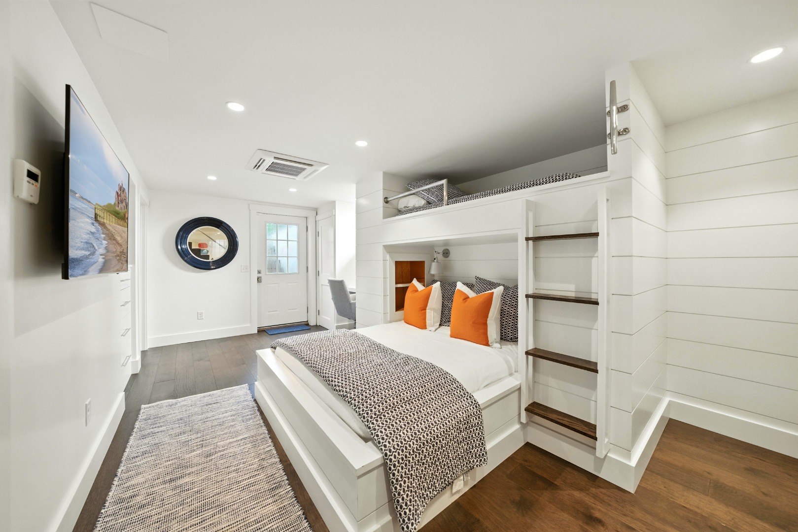 24 Flintlock Road
