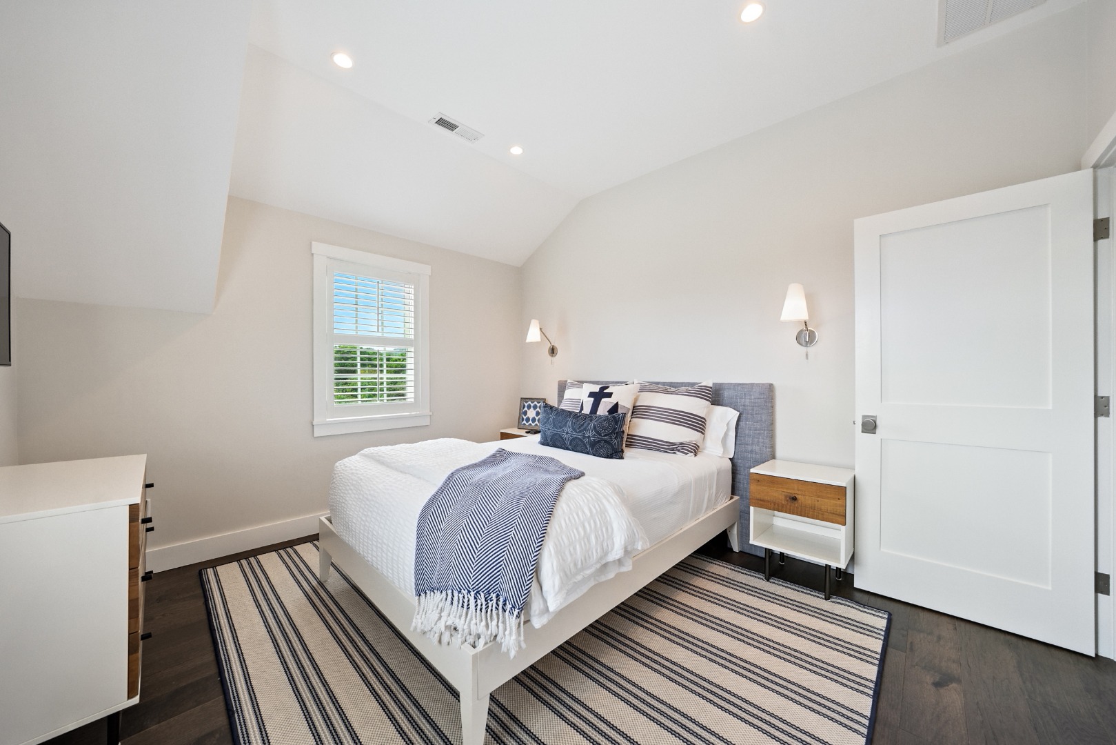 24 Flintlock Road