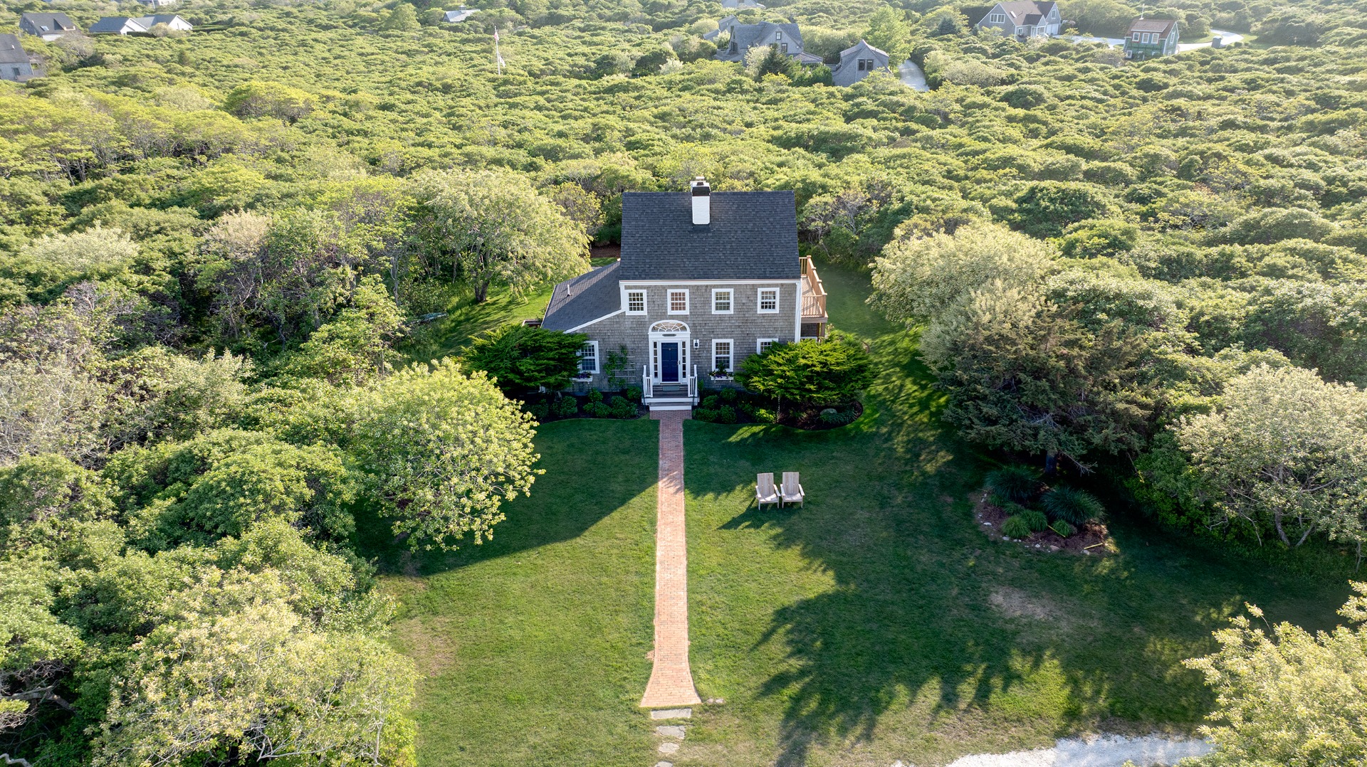 15 Longwood Drive