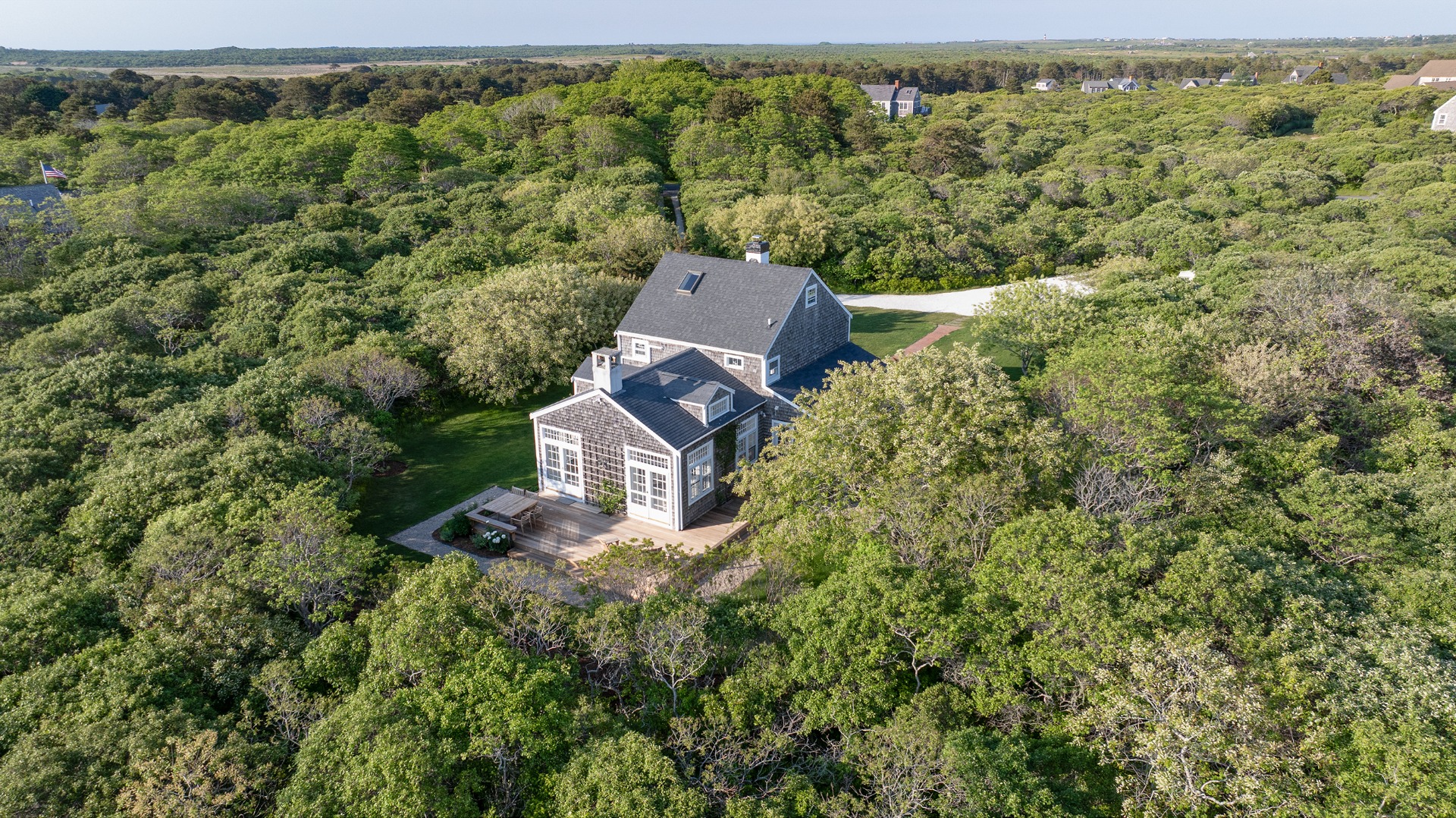 15 Longwood Drive