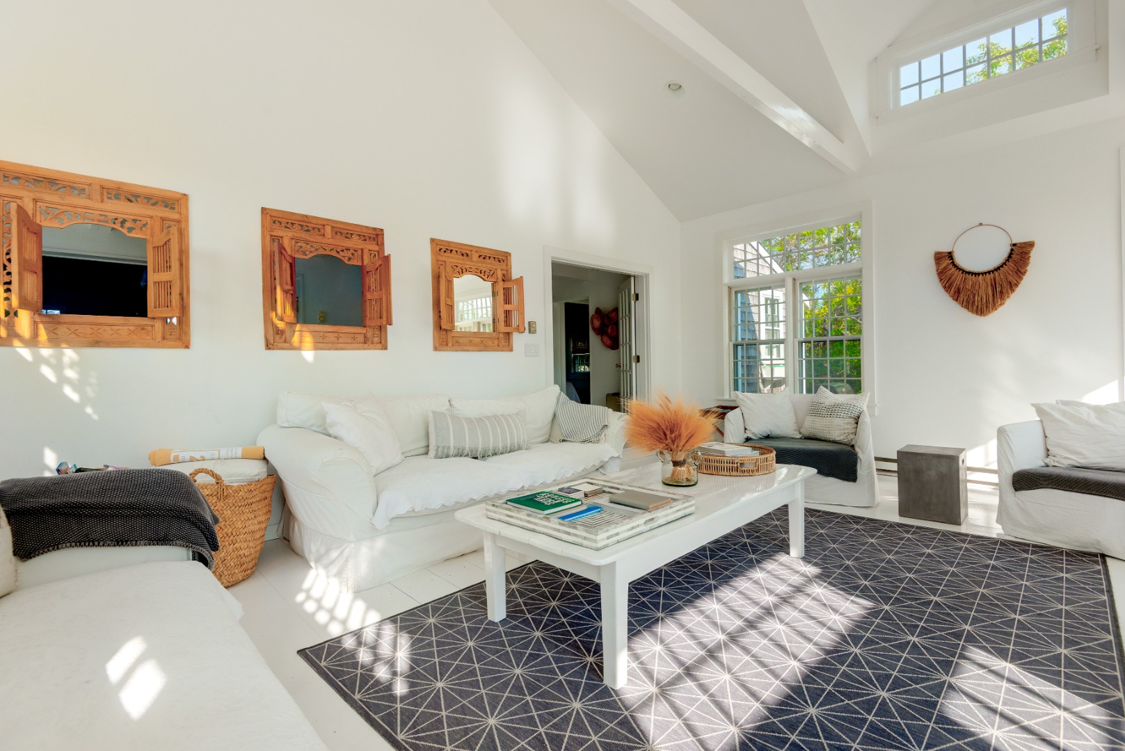 15 Longwood Drive