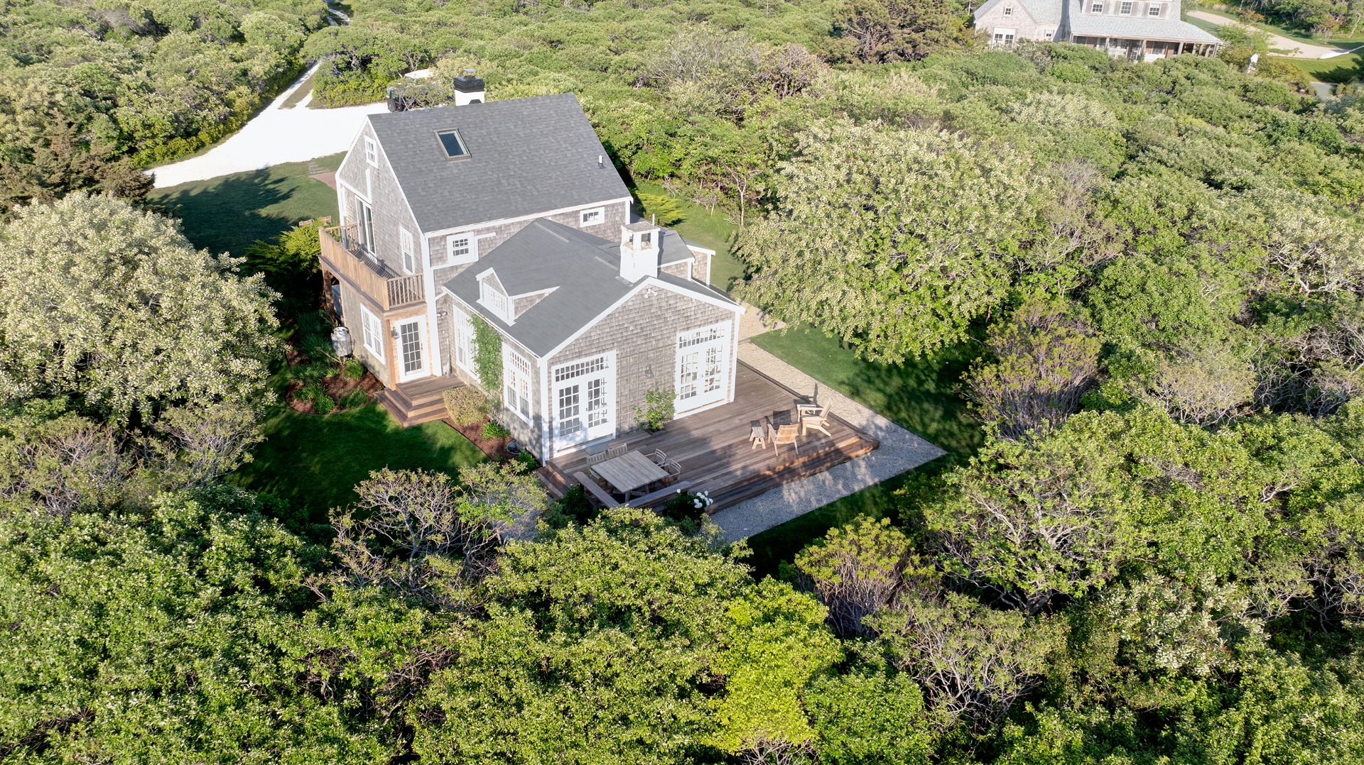 15 Longwood Drive