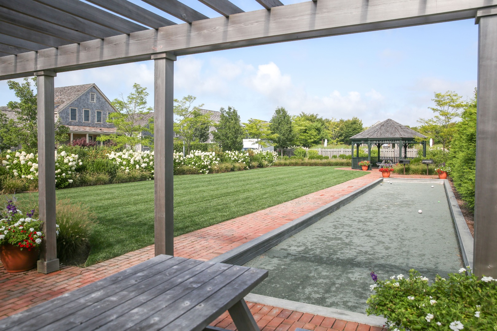2 Wood Lily Road