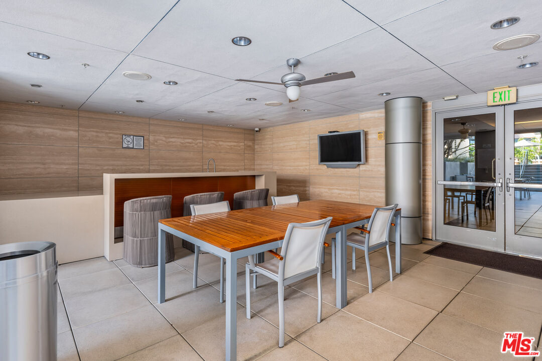 1155 S Grand Ave Unit: 505