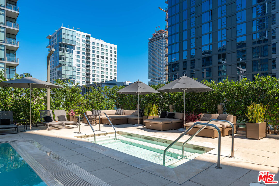 1155 S Grand Ave Unit: 505