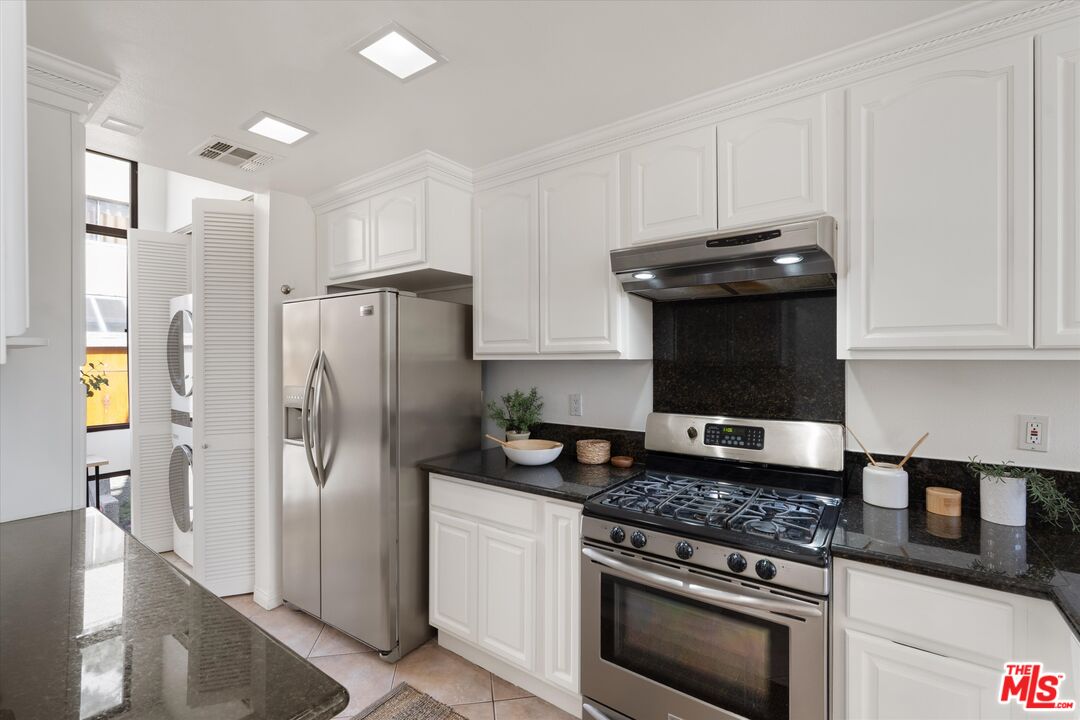 484 E California Blvd Unit: 36