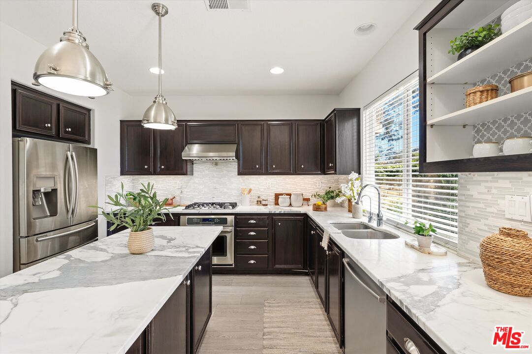 27964 Periwinkle Ln