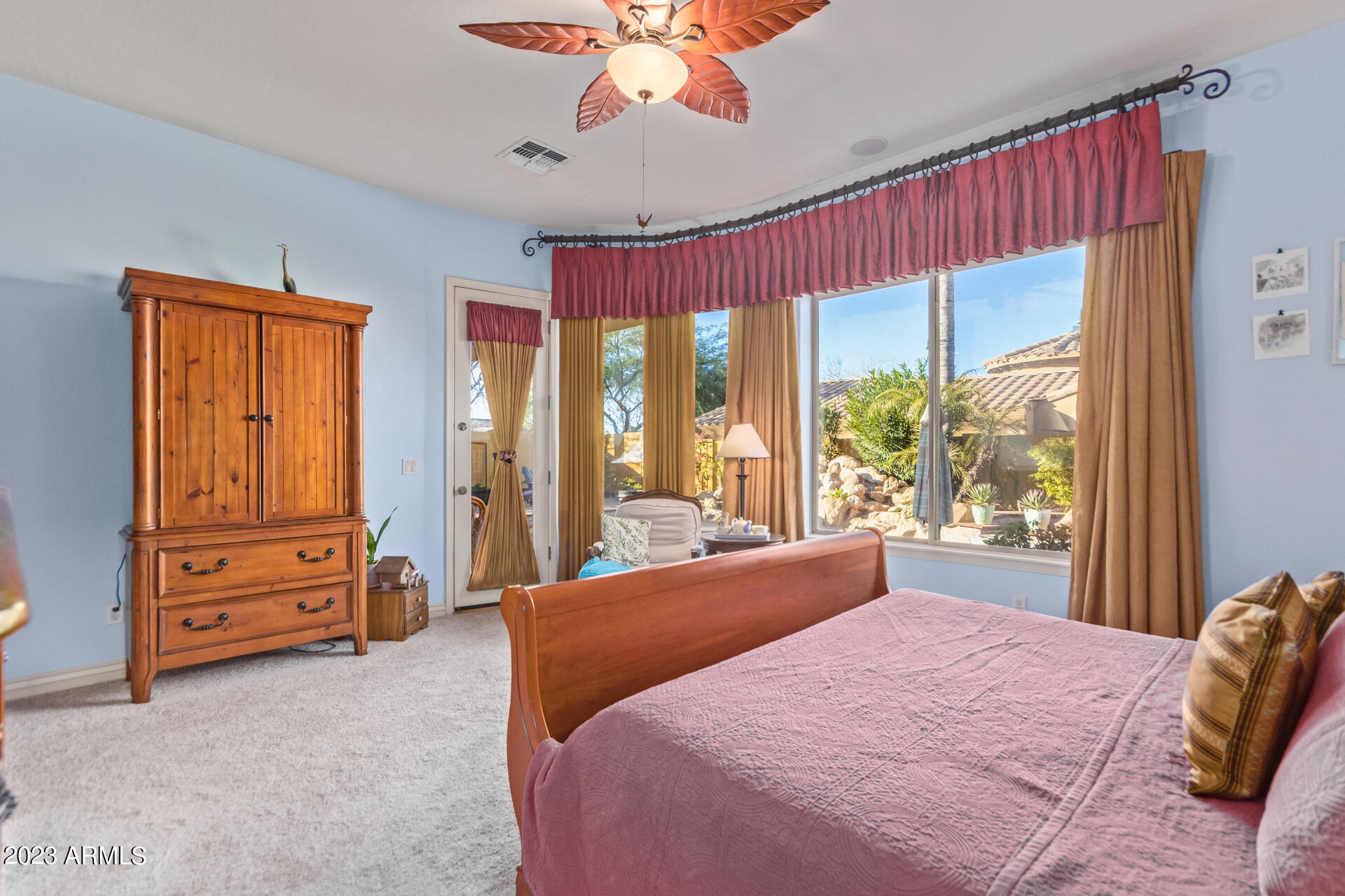 4352 E SANTA FE Court