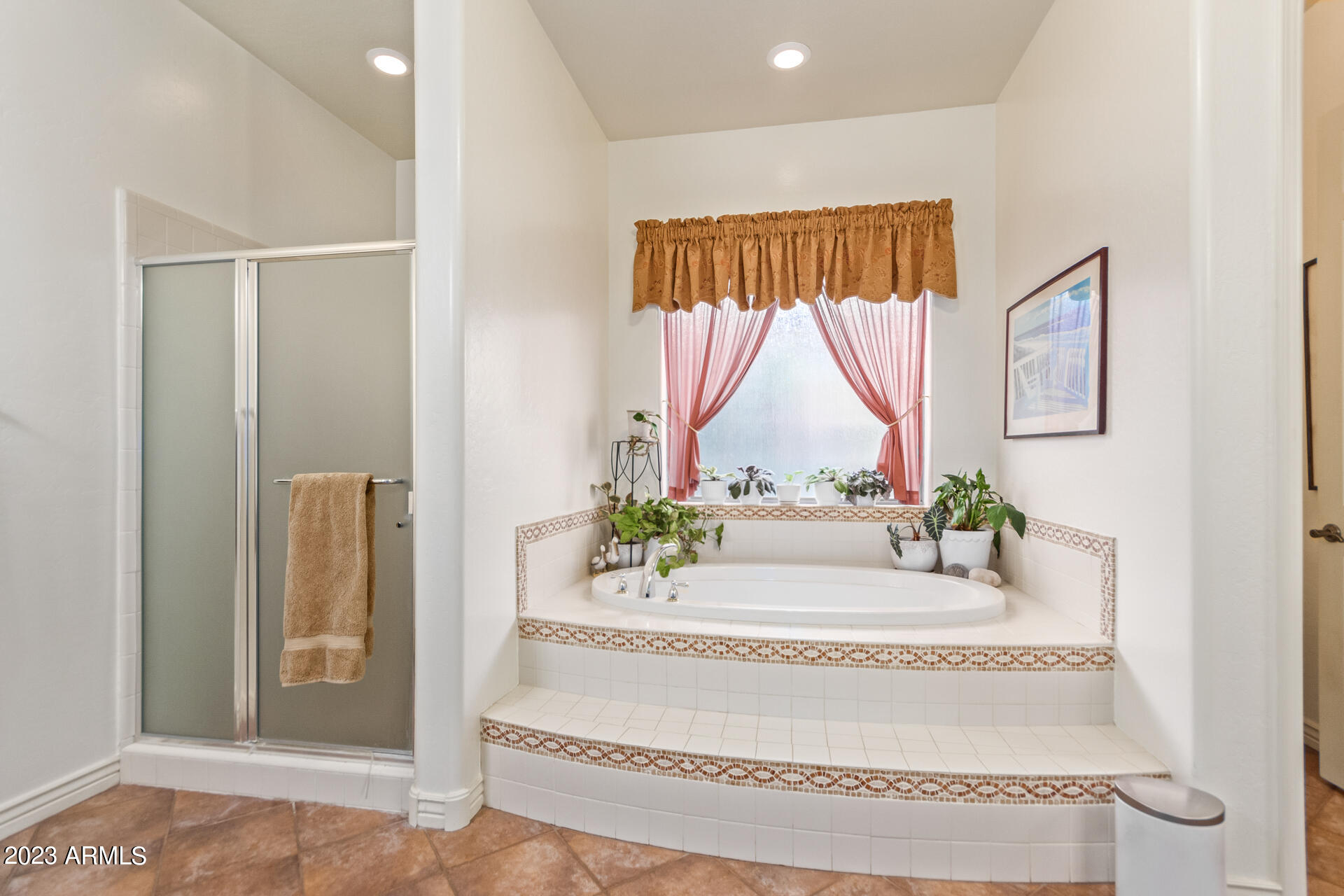4352 E SANTA FE Court