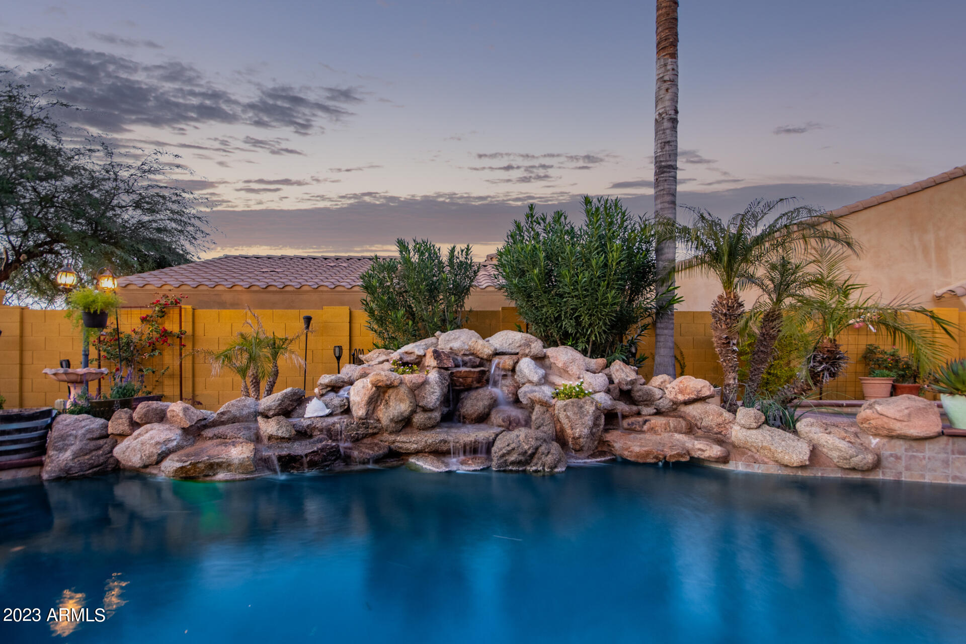 4352 E SANTA FE Court