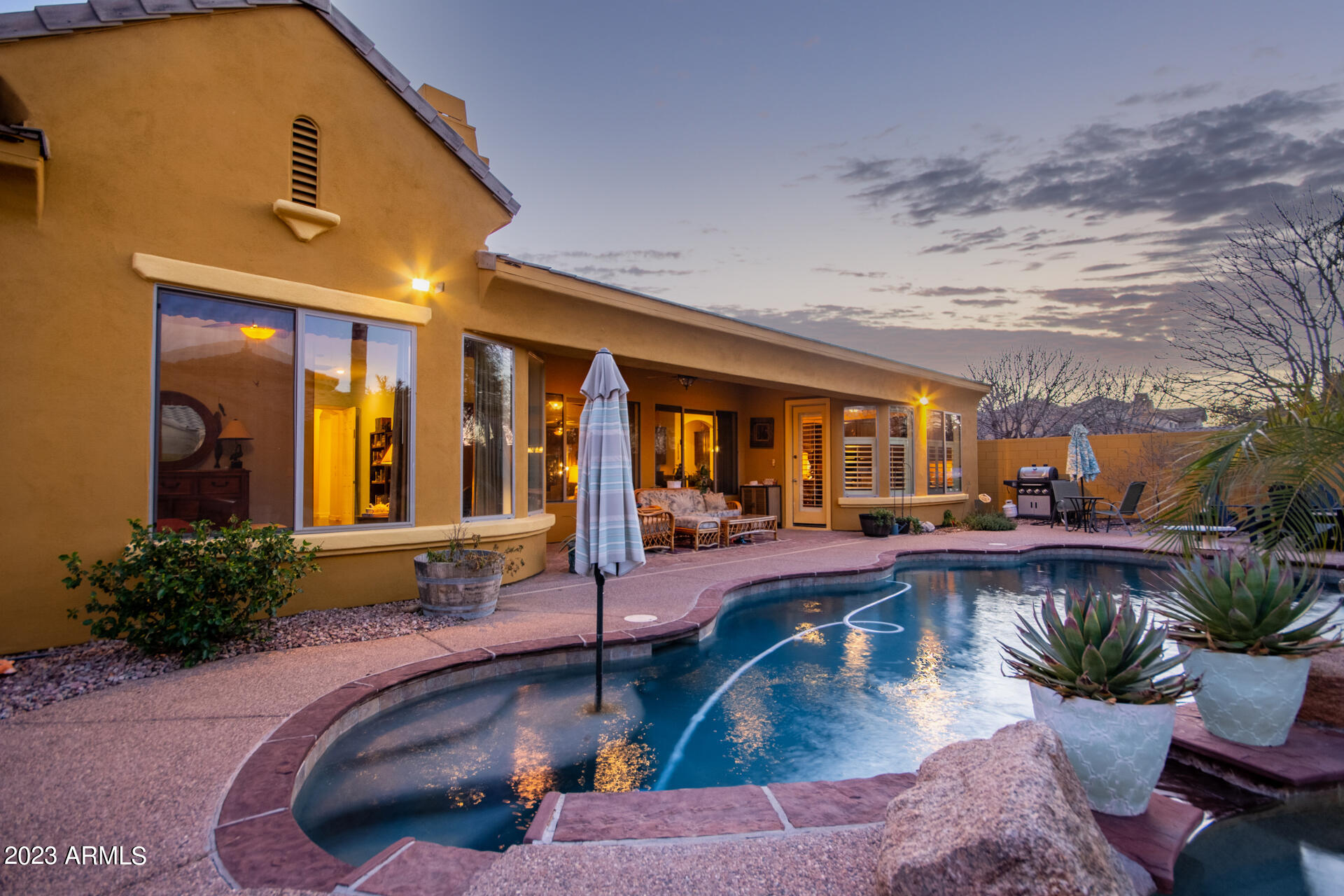 4352 E SANTA FE Court